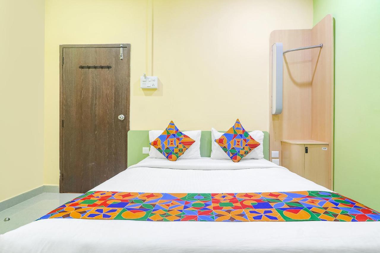 Fabexpress Airport Stay Inn - Nr Hyderabad International Airport, Shamshabad Екстер'єр фото