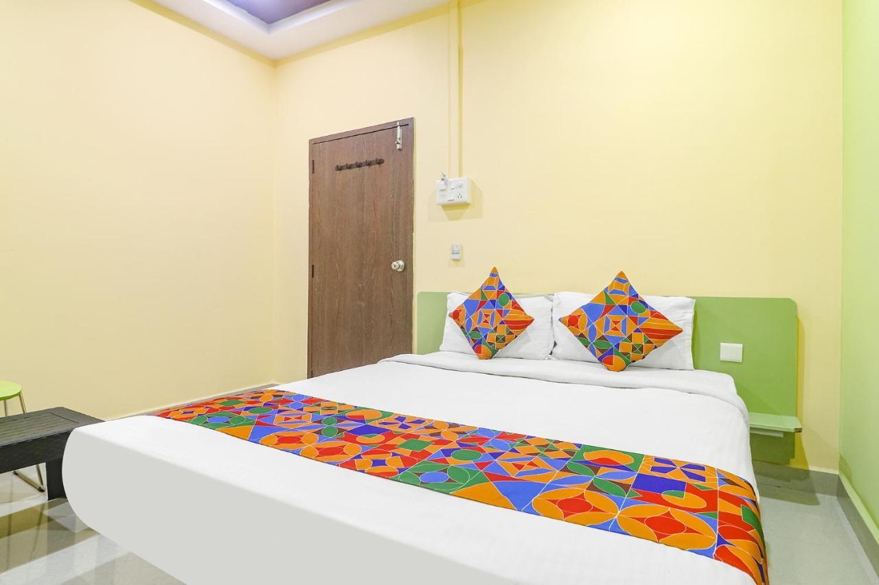 Fabexpress Airport Stay Inn - Nr Hyderabad International Airport, Shamshabad Екстер'єр фото